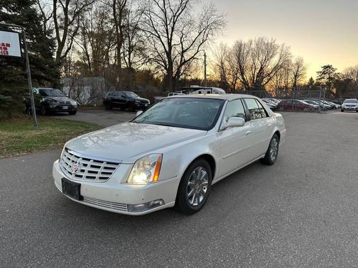 2011 Cadillac DTS Premium Collection