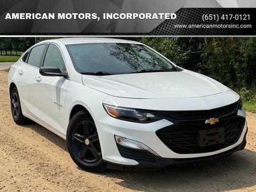 White 2023 Chevrolet Malibu 1LS