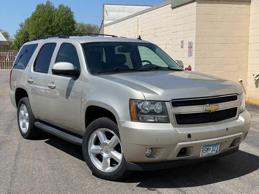 Gold 2013 Chevrolet Tahoe LT