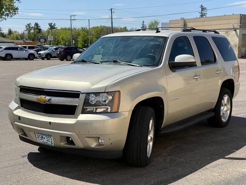 Gold 2013 Chevrolet Tahoe LT
