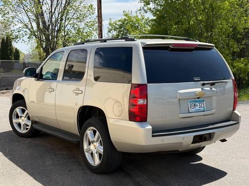 Gold 2013 Chevrolet Tahoe LT