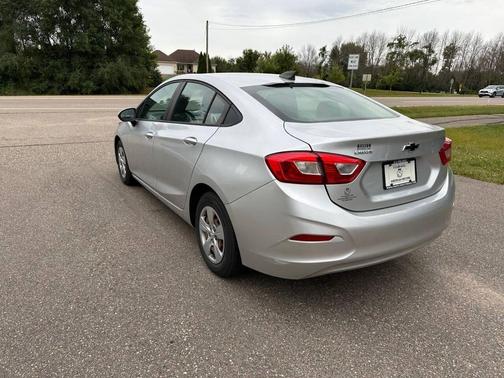 2018 Chevrolet Cruze LS