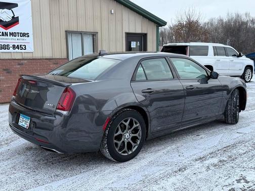 2017 Chrysler 300 S