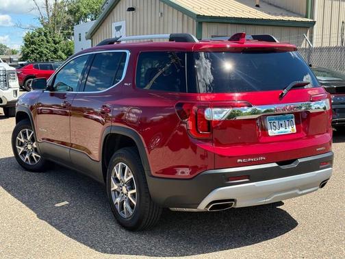 Red 2020 GMC Acadia SLT 4x4 4dr SUV