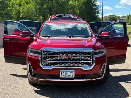 Red 2020 GMC Acadia SLT 4x4 4dr SUV