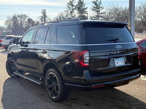 2022 Ford Expedition Limited 4x4 4dr SUV