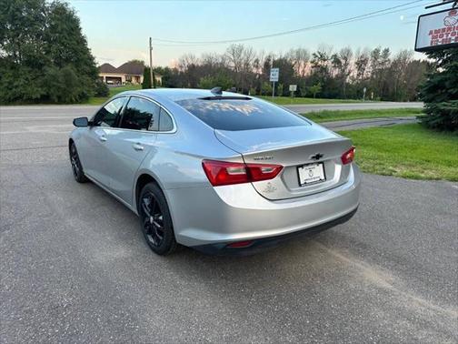Silver 2018 Chevrolet Malibu 1LS
