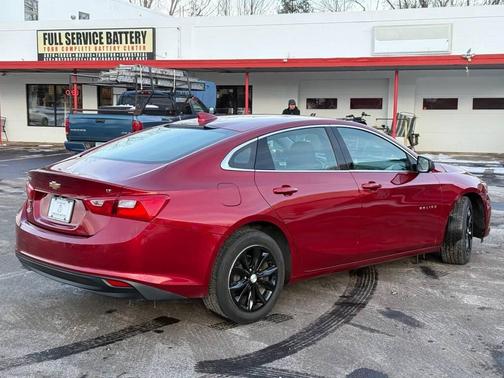 2024 Chevrolet Malibu LT