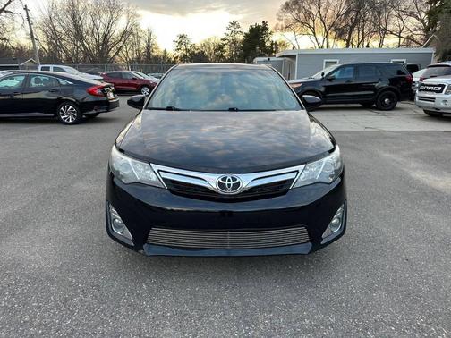 Black 2012 Toyota Camry Hybrid XLE