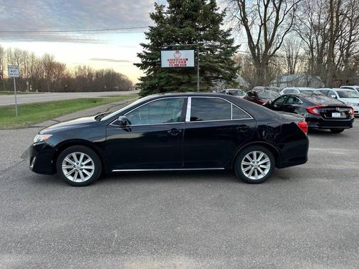 Black 2012 Toyota Camry Hybrid XLE