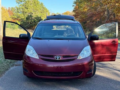2008 Toyota Sienna LE