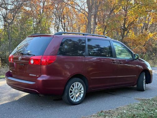 2008 Toyota Sienna LE