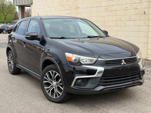 Black 2016 Mitsubishi Outlander Sport 2.0 ES