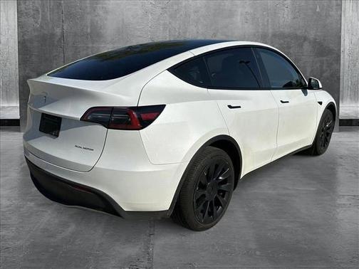 2023 Tesla Model Y Long Range Dual Motor All-Wheel Drive