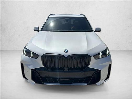 Mineral White Metallic 2024 BMW X5 xDrive40i