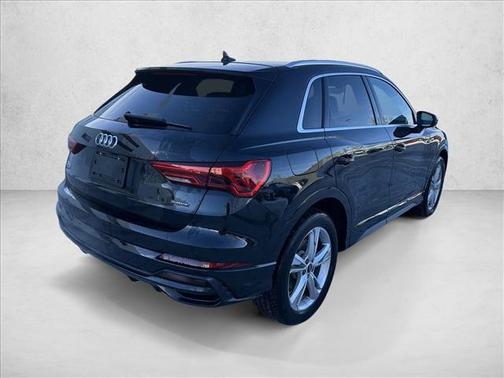 2022 Audi Q3 45 S line Premium