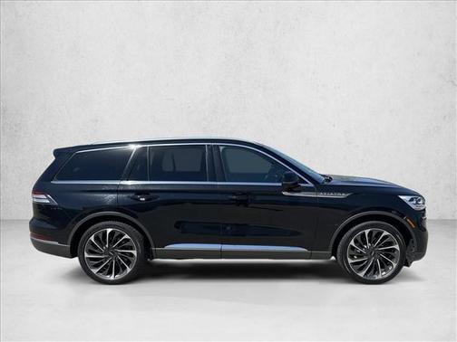 Infinite Black Metallic 2020 Lincoln Aviator Reserve AWD