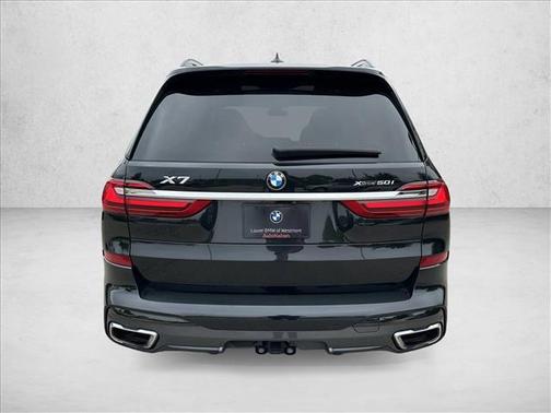 Black Sapphire Metallic 2019 BMW X7 xDrive50i