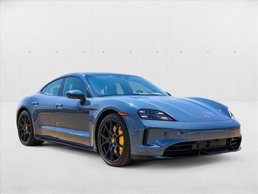 2025 Porsche Taycan GTS