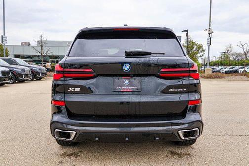 Black Sapphire Metallic 2026 BMW X5 PHEV xDrive50e