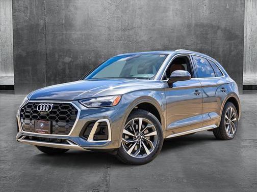 2022 Audi Q5 45 S line Premium Plus