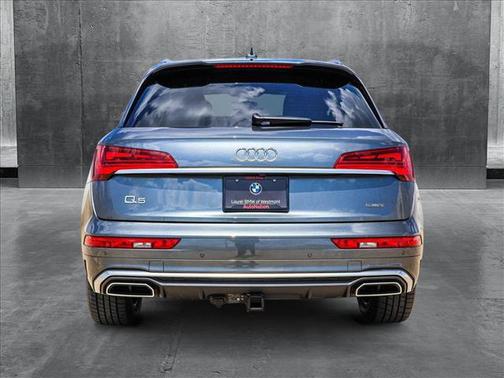2022 Audi Q5 45 S line Premium Plus