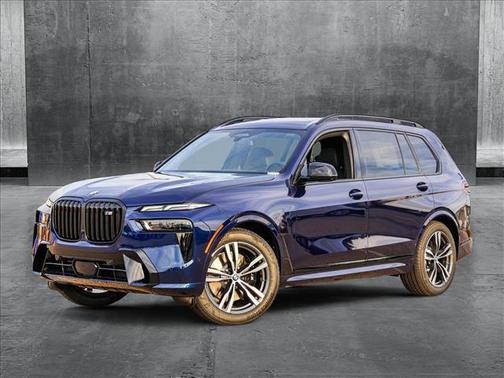 2025 BMW X7 M60i