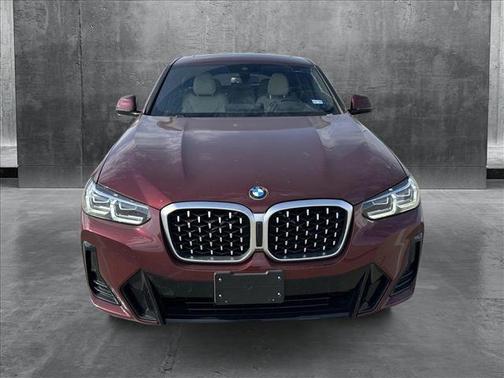 2025 BMW X4 xDrive30i