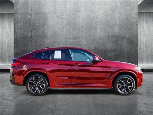 2025 BMW X4 xDrive30i
