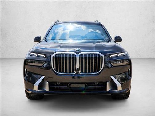 Black Sapphire Metallic 2026 BMW X7 xDrive40i