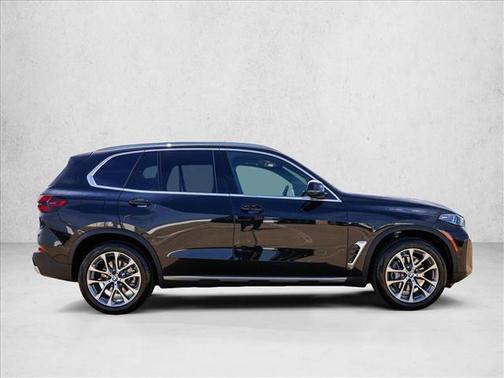 Black Sapphire Metallic 2026 BMW X5 xDrive40i