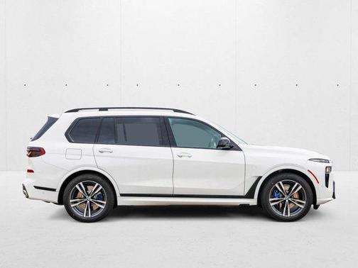 Alpine White 2025 BMW X7 M60i