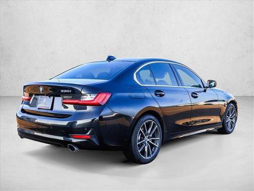 2021 BMW 330 xDrive