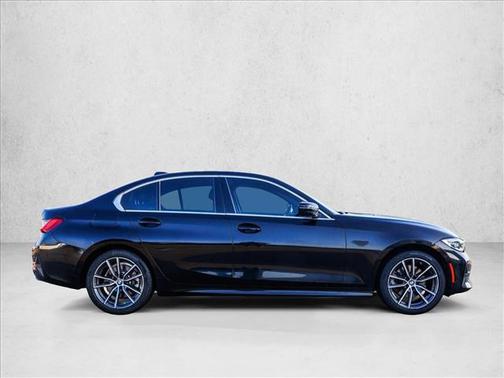 2021 BMW 330 xDrive