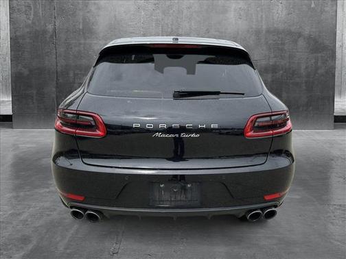 2018 Porsche Macan Turbo
