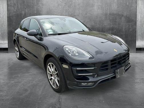 2018 Porsche Macan Turbo