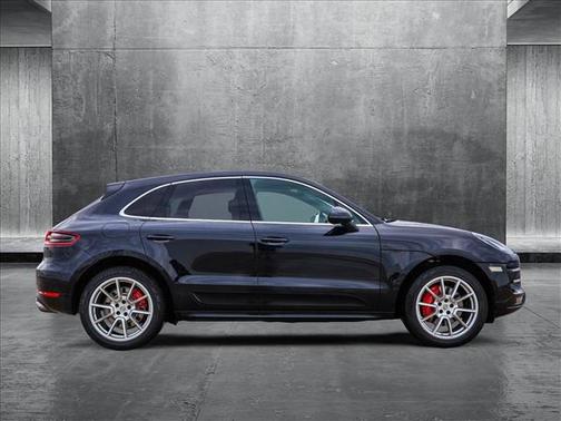 2018 Porsche Macan Turbo