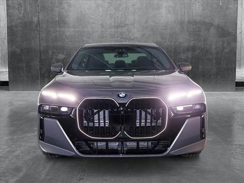 2025 BMW 760 i xDrive