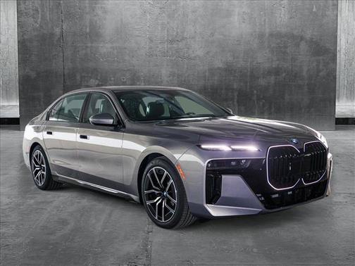 2025 BMW 760 i xDrive