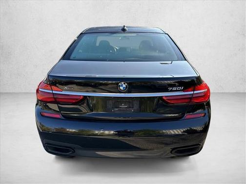 2018 BMW 750 i xDrive
