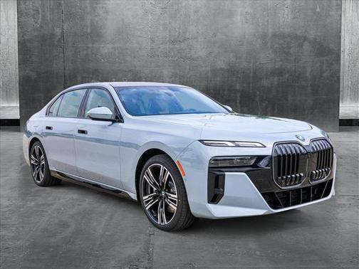 2025 BMW 760 i xDrive