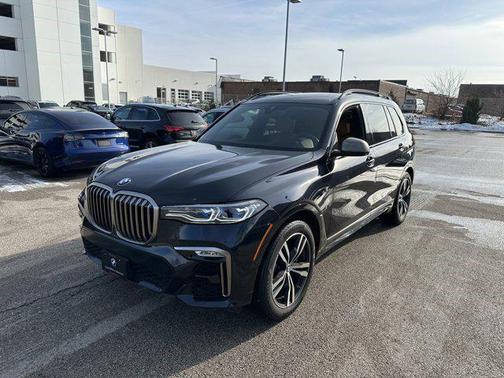 2022 BMW X7 M50i