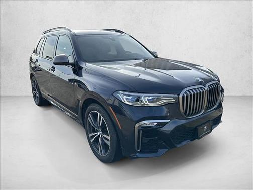 2022 BMW X7 M50i