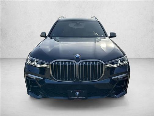 2022 BMW X7 M50i