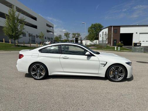 Alpine White 2019 BMW M4 Base