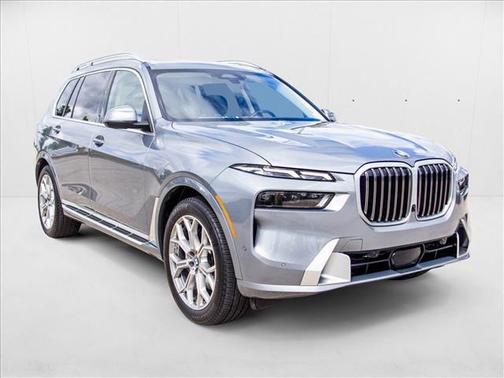 2025 BMW X7 xDrive40i
