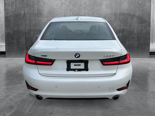 2019 BMW 330 xDrive