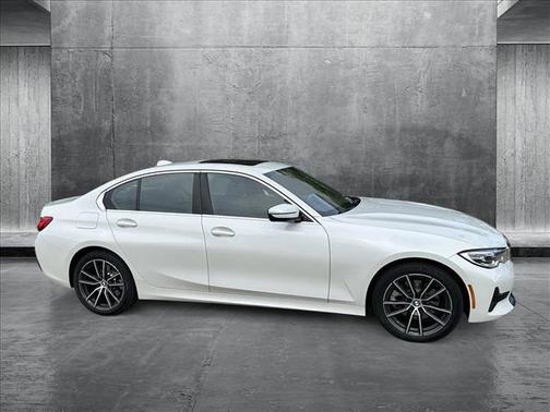 2019 BMW 330 xDrive