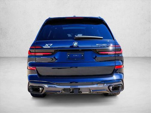 Carbon Black Metallic 2027 BMW X7 xDrive40i