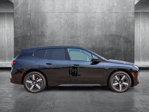 2026 BMW iX xDrive45